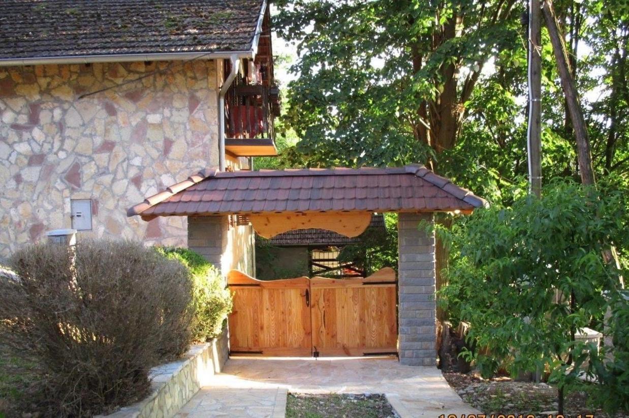Hotel Konaci Nikola Banja Vrujci Gornja Toplica Exterior foto